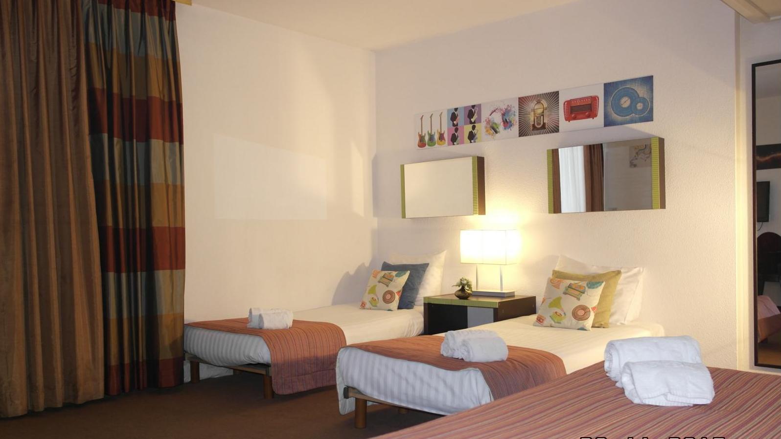 Superior Quadruple room - Floris hotel Arlequin