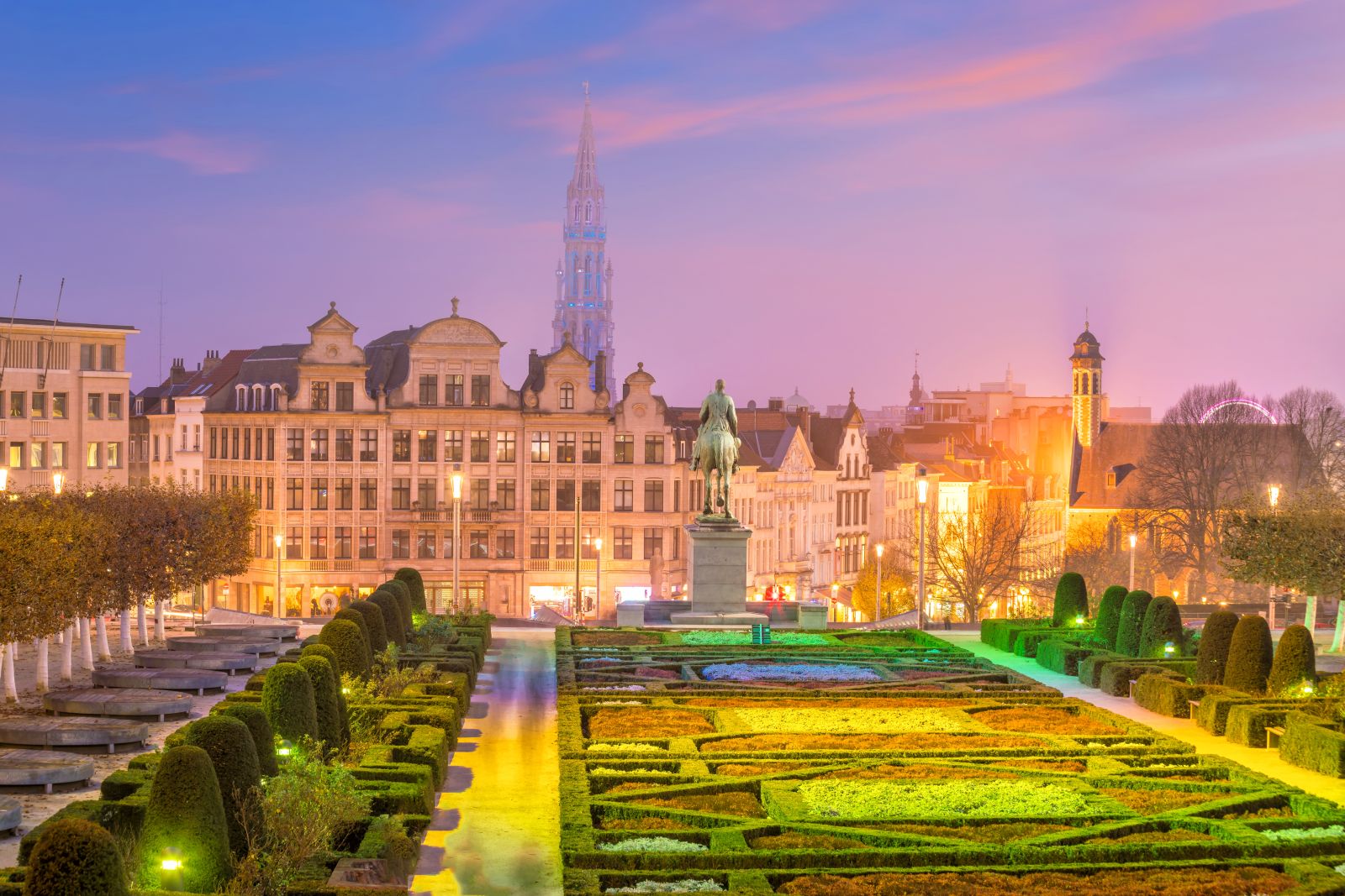 vecteezy_brussels-downtown-city-skyline-in-belgium-at-twilight_1310051.jpg