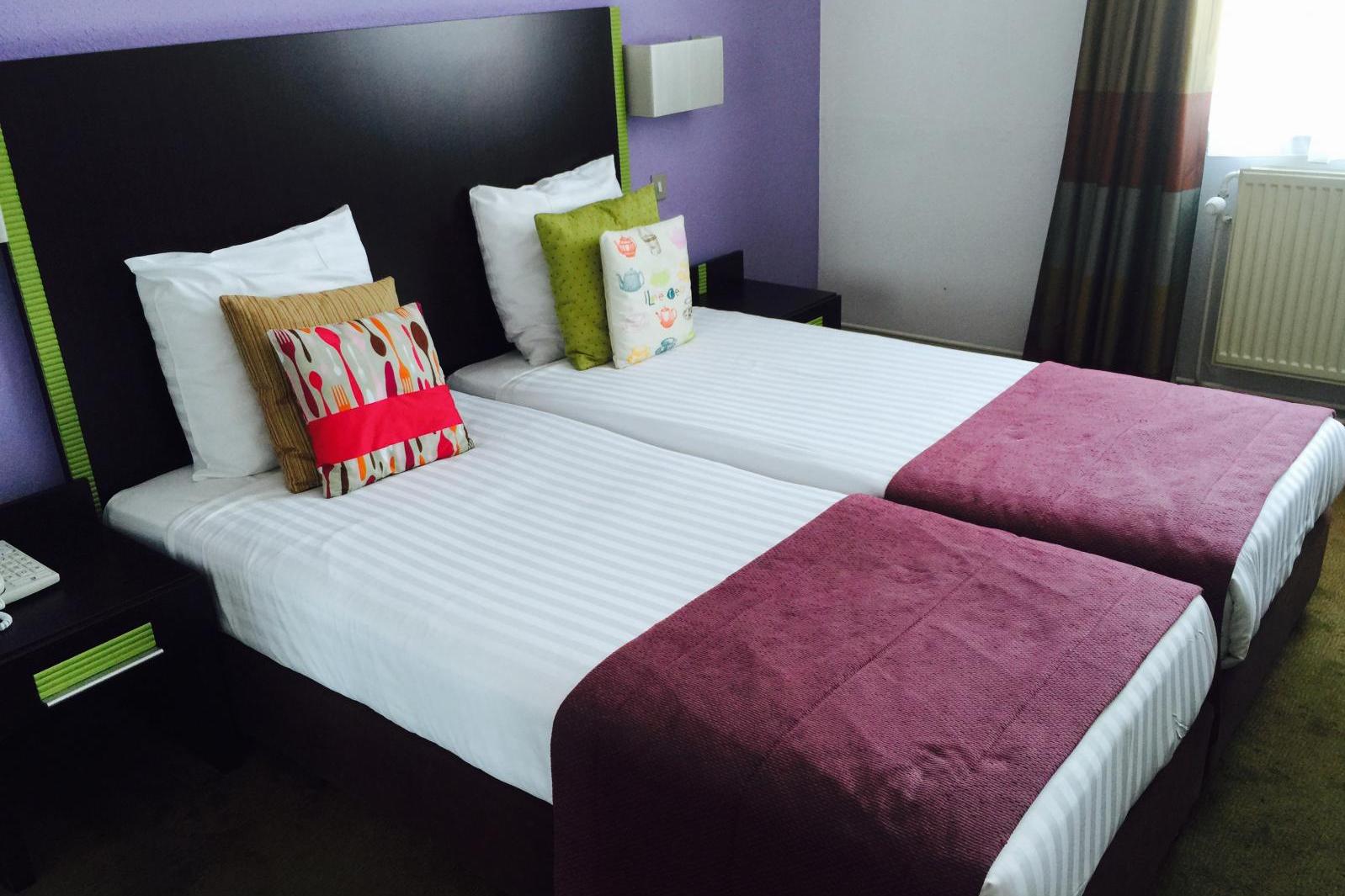 Superior twin room - Floris hotel Arlequin